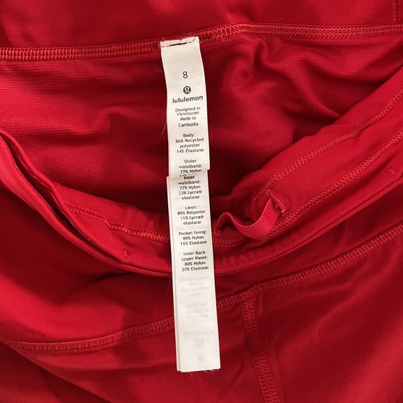 Lululemon High rise speed up short 2.5” size 8 - Picture 3 of 4